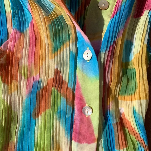 Button Up Tank Top - Picture 2 of 6